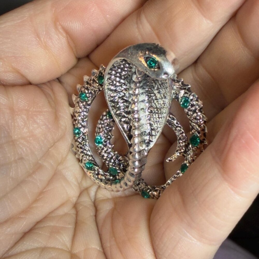 Cobra Brooch Rhinestone Snake Silver Tone 2 Inch - Picture 4 of 8